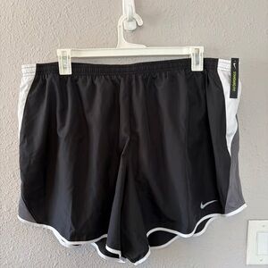 NWT Nike Dri Fit black shorts size 2X.